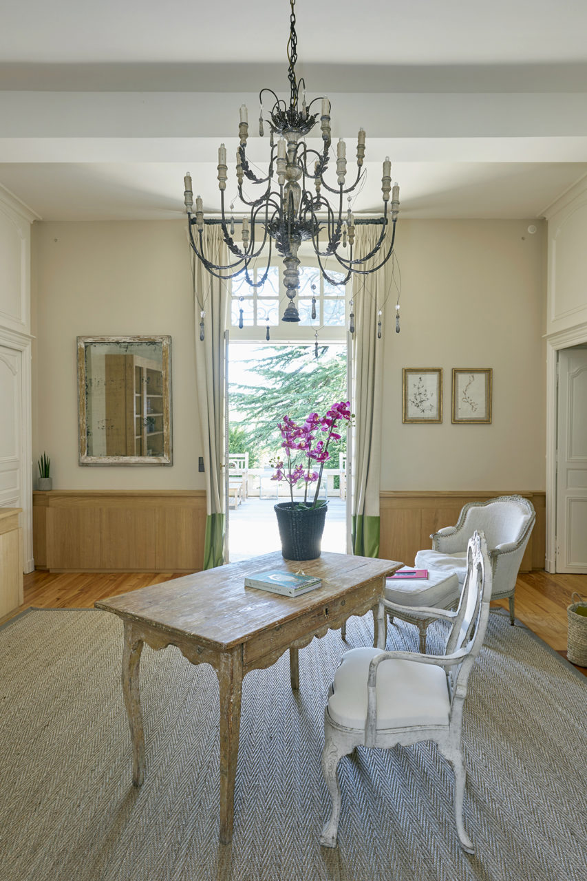 Chateau Elegance Hallway Ch teau Living chateau-elegance-hallway-ch-teau-living